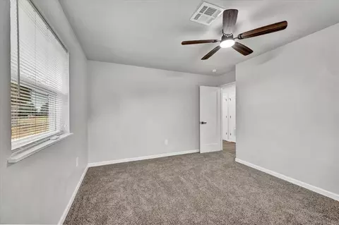 Bedroom - 329131 E Lincoln St, Harrah, OK 73045 photo 2 of 6