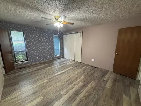 Bedroom - 417 Boulder Ct, Norman, OK 73072 photo 6 of 8
