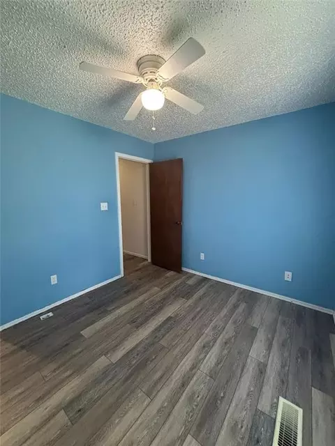 Bedroom - 417 Boulder Ct, Norman, OK 73072 photo 4 of 8
