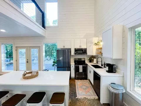 Kitchen - 47 Honor Ct, Broken Bow, OK 74728 photo 3 of 8