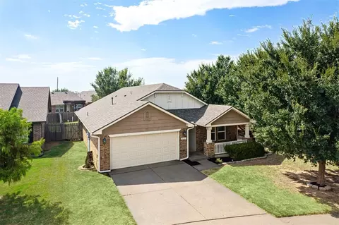 2616 Ga Zump Dr, Norman, OK 73069
