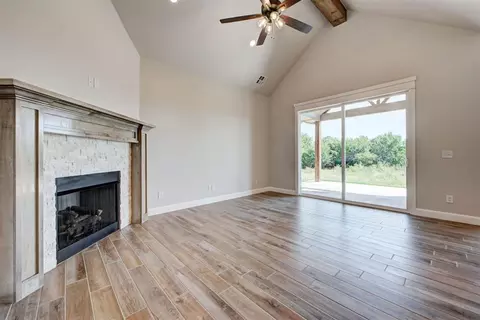 Living - 2003 Leo Ct, Blanchard, OK 73010 photo 2 of 6