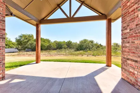 Exterior - 2003 Leo Ct, Blanchard, OK 73010 photo 3 of 6