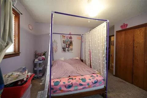 Bedroom - 1909 Willard Dr, Altus, OK 73521 photo 2 of 7