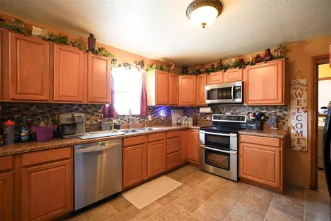 Kitchen - 1909 Willard Dr, Altus, OK 73521 photo 1 of 1