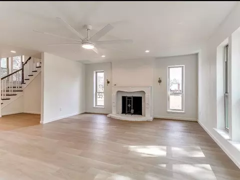 Living - 407 E Cedar St, Tuttle, OK 73089 photo 2 of 2