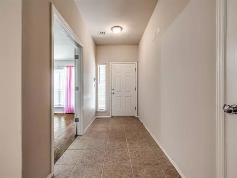 Entry Way - 21263 E 39th St, Broken Arrow, OK 74014 photo 2 of 3
