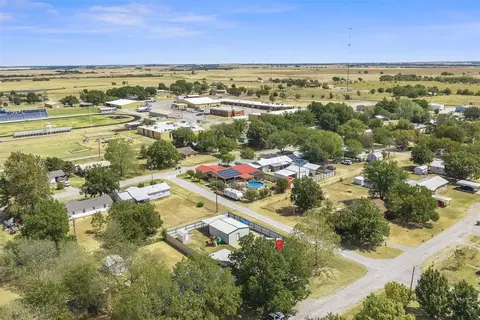 View/Area - 402 W A St, Ringling, OK 73456 photo 3 of 6