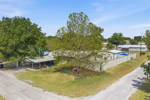 View/Area - 402 W A St, Ringling, OK 73456 photo 1 of 6
