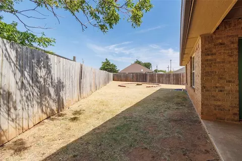 Exterior - 1105 Hershel Dr, Elgin, OK 73538 photo 4 of 7
