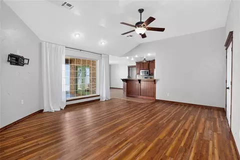 Living - 1105 Hershel Dr, Elgin, OK 73538 photo 2 of 3