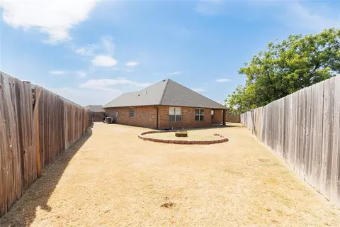 Exterior - 1105 Hershel Dr, Elgin, OK 73538 photo 5 of 7