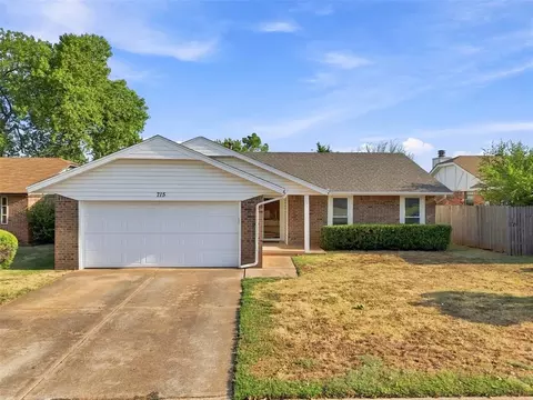 715 W Forest Dr, Mustang, OK 73064