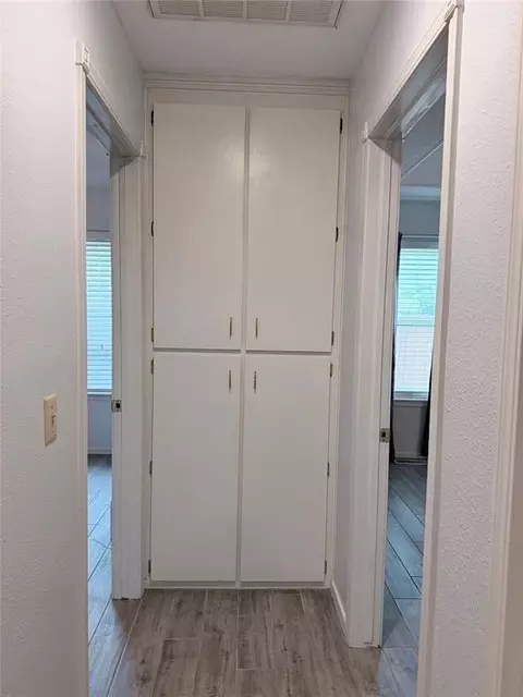 Entry Way - 2816 Dalewood Pl, Norman, OK 73071 photo 3 of 4
