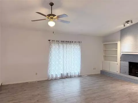 Living - 2816 Dalewood Pl, Norman, OK 73071 photo 1 of 3