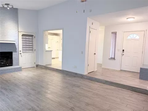 Living - 2816 Dalewood Pl, Norman, OK 73071 photo 3 of 3