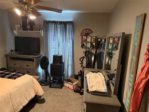 Bedroom - 873 Oaklawn Dr, Tuttle, OK 73089 photo 3 of 3