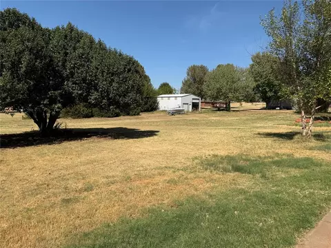 Exterior - 873 Oaklawn Dr, Tuttle, OK 73089 photo 12 of 13