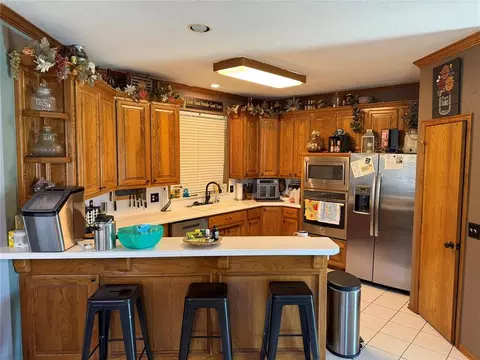Kitchen - 873 Oaklawn Dr, Tuttle, OK 73089 photo 1 of 2