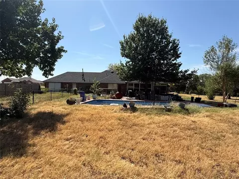 Exterior - 873 Oaklawn Dr, Tuttle, OK 73089 photo 4 of 13
