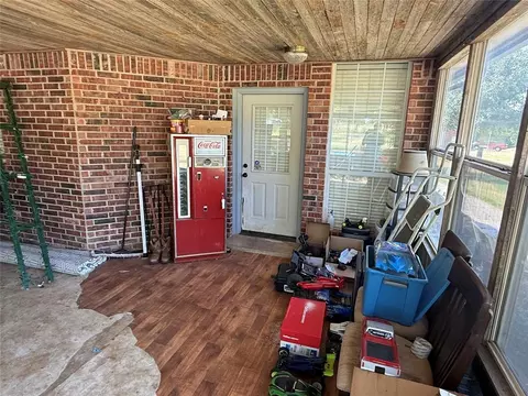 Exterior - 873 Oaklawn Dr, Tuttle, OK 73089 photo 11 of 13