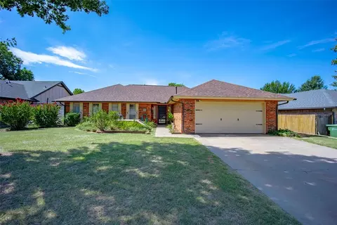 108 W Parkland Dr, Yukon, OK 73099