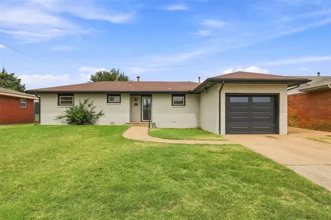 302 W Chisholm Dr, Kingfisher, OK 73750