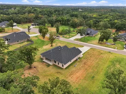 View/Area - 9508 Megans Way, Mcloud, OK 74851 photo 1 of 5