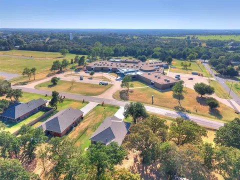 View/Area - 796 Harrison St, Harrah, OK 73045 photo 3 of 3