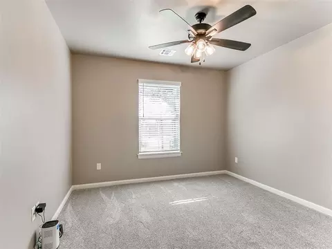 Bedroom - 796 Harrison St, Harrah, OK 73045 photo 5 of 8