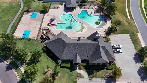 View/Area - 18029 Austin Ct, Edmond, OK 73012 photo 4 of 4