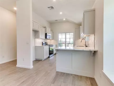 Kitchen - 18029 Austin Ct, Edmond, OK 73012 photo 1 of 5