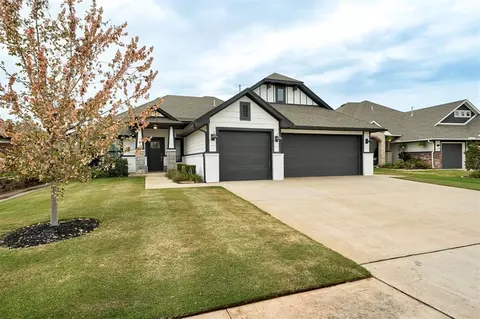 Exterior - 2801 SE 22nd St, Oklahoma City, OK 73160 photo 3 of 9