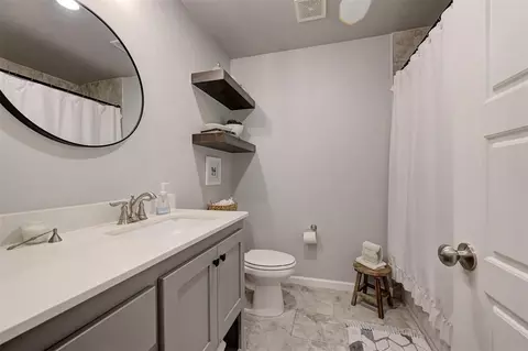 Bath - 2801 SE 22nd St, Oklahoma City, OK 73160 photo 6 of 6