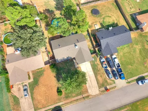 View/Area - 392 Echo Ln, Harrah, OK 73045 photo 2 of 4