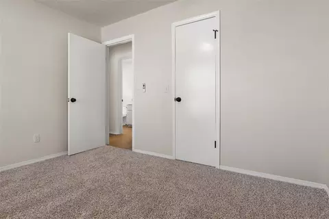 Bedroom - 1104 Juno Cir, Edmond, OK 73003 photo 2 of 6