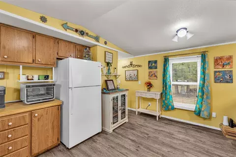 Kitchen - 974 Bailey Ln, Norman, OK 73026 photo 2 of 3