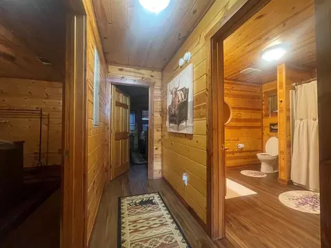 Entry Way - 260 Box Elder Ln, Broken Bow, OK 74728 photo 3 of 5