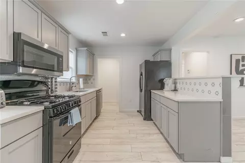 701 NE 24th St, Oklahoma City, OK 73105