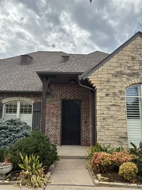 10209 Timber Valley Dr, Oklahoma City, OK 73151