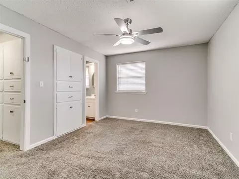 Bedroom - 210 E Cherry Ave, Yukon, OK 73099 photo 2 of 7