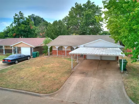 View/Area - 210 E Cherry Ave, Yukon, OK 73099 photo 2 of 4