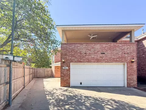 831 Rambling Oaks Dr, Norman, OK 73072