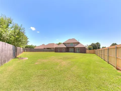 Exterior - 601 Summit Bnd, Norman, OK 73071 photo 5 of 5
