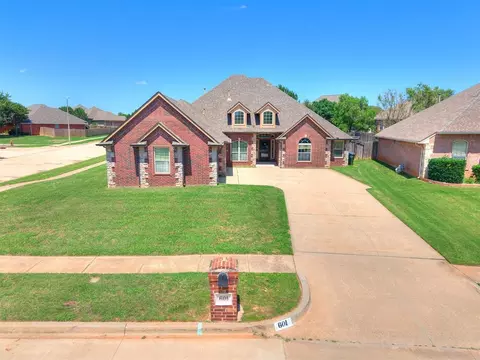 View/Area - 601 Summit Bnd, Norman, OK 73071 photo 3 of 4