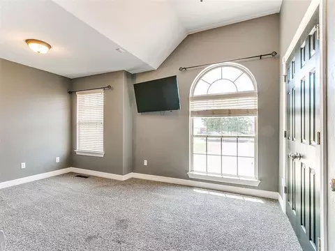 Bedroom - 601 Summit Bnd, Norman, OK 73071 photo 1 of 6