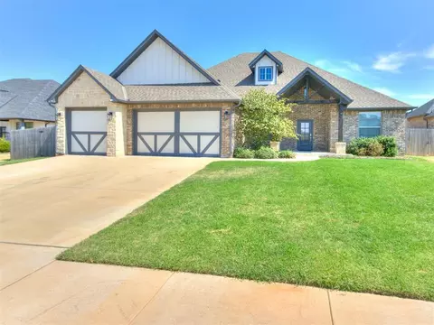 Exterior - 1124 Colonial Ave, Tuttle, OK 73089 photo 2 of 3
