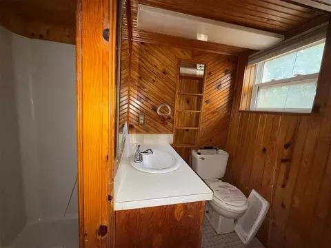 Bath - 206 W 1st St, Watonga, OK 73772 photo 2 of 3