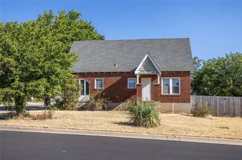 400 N State St, Weatherford, OK 73096
