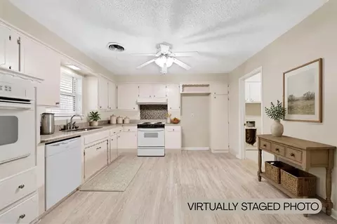 Kitchen - 332 Forest Dr, Norman, OK 73069 photo 2 of 2